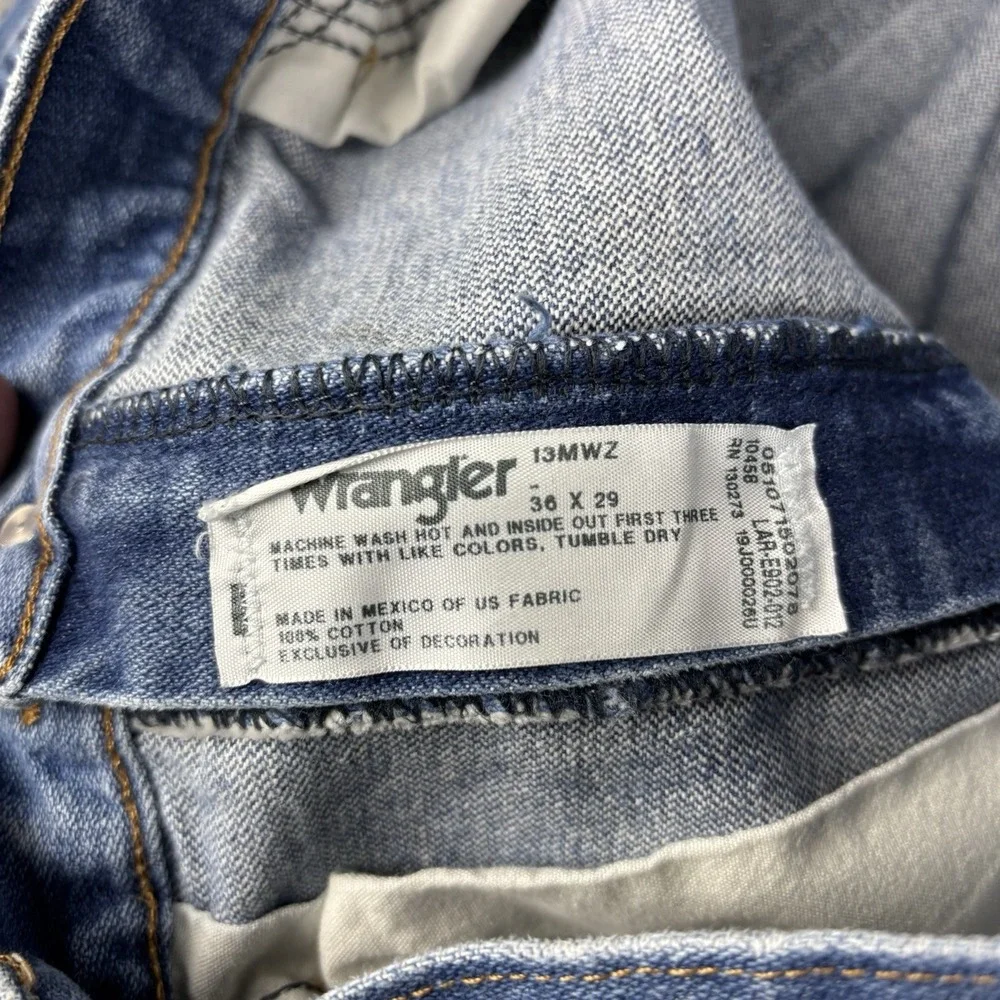 Wrangler Jeans 13MWZ Mens 36x29 (Fits 35x28) Cowboy Cut Western Blue Medium Wash